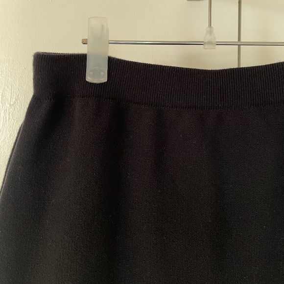 Uniqlo Smooth Cotton Blend Skirt - Picture 3 of 9